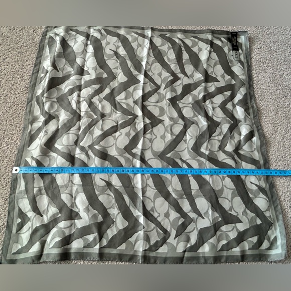 Authentic Coach Square Silk Scarf - Picture 5 of 5